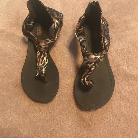 Sandals - Picture 4 of 4